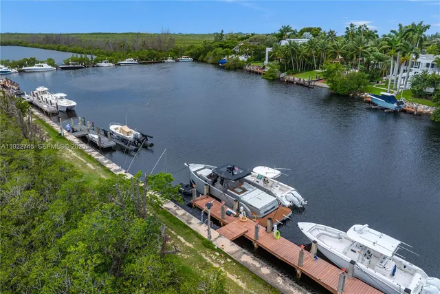 $5,990,000 | 325 Campana Avenue, Coral Gables, FL 33156