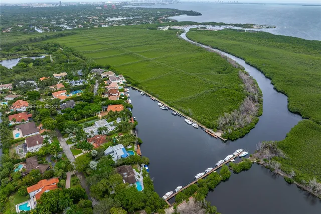 $5,990,000 | 325 Campana Avenue, Coral Gables, FL 33156