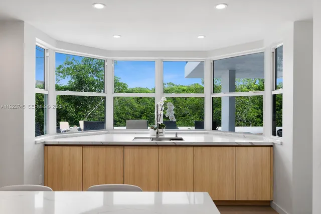 $5,990,000 | 325 Campana Avenue, Coral Gables, FL 33156