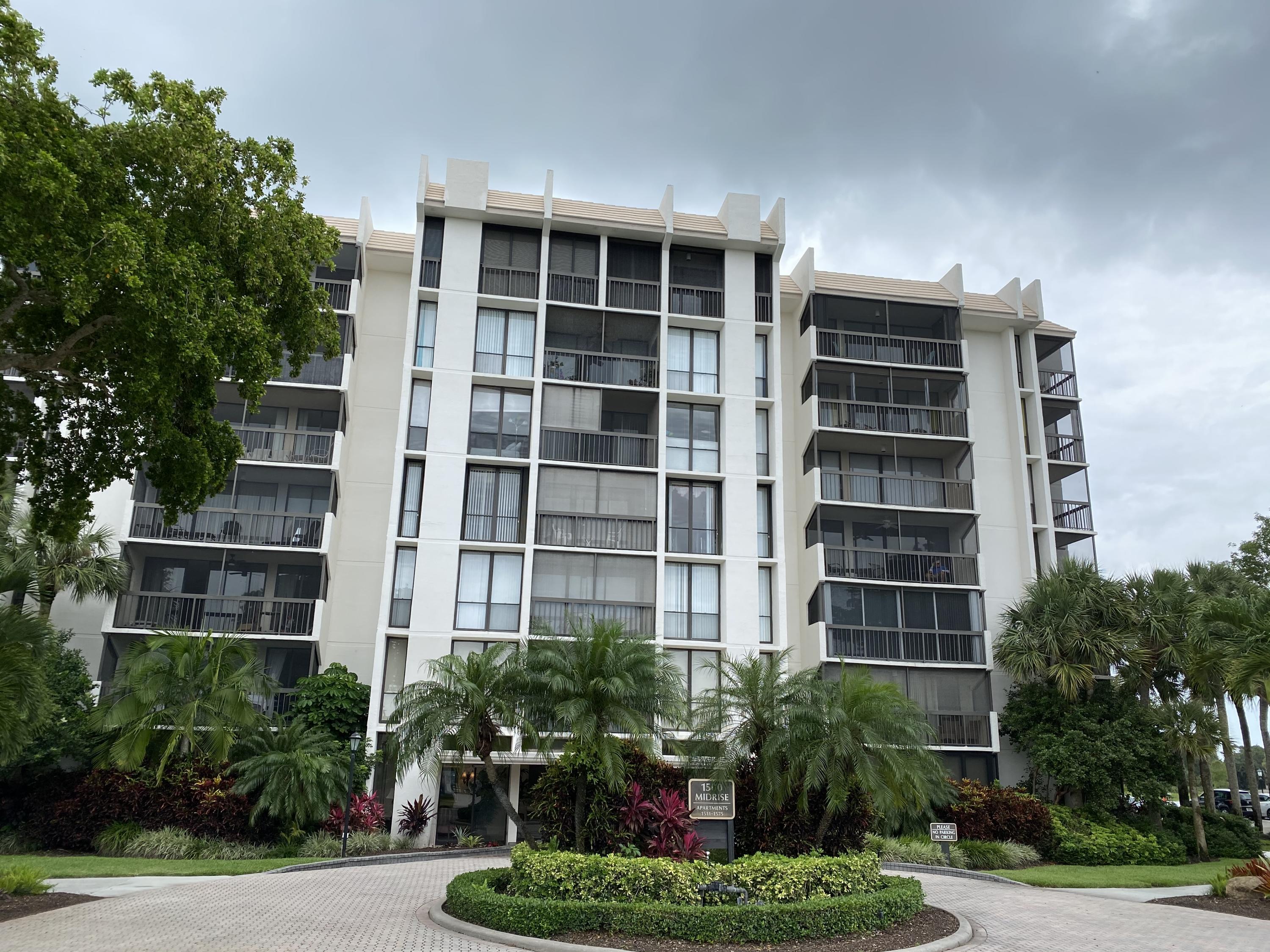 1551 Bridgewood Drive, Unit 1551 Boca Raton, FL 33434 - Photo 1 of 19 exterior