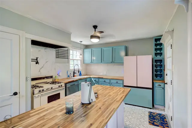 $195,000 | 5220 Old Mooringsport Road, Shreveport, LA 71107