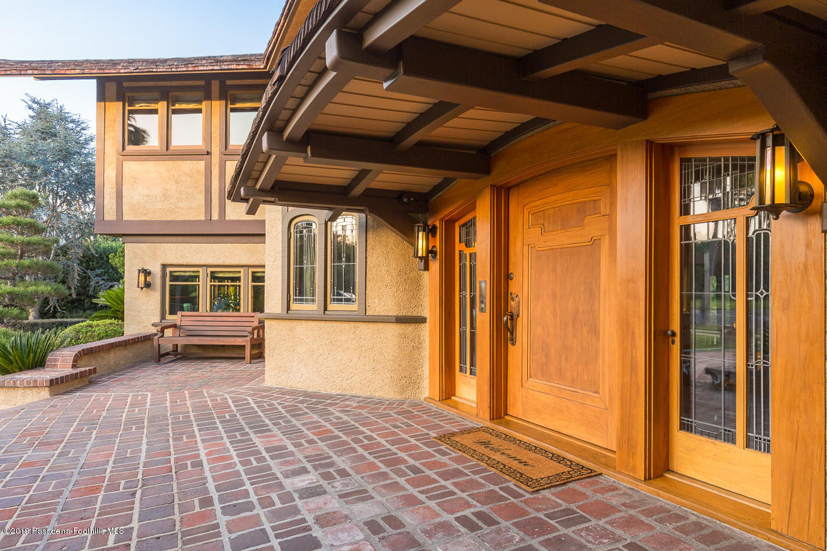 1330 Hillcrest Avenue Pasadena, CA 91106 - Photo 4 of 89 4.1330 Hillcrest_659_mls