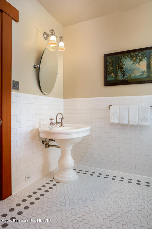 1330 Hillcrest Avenue Pasadena, CA 91106 - Photo 45 of 89 56.1330 Hillcrest_1612v1_mls