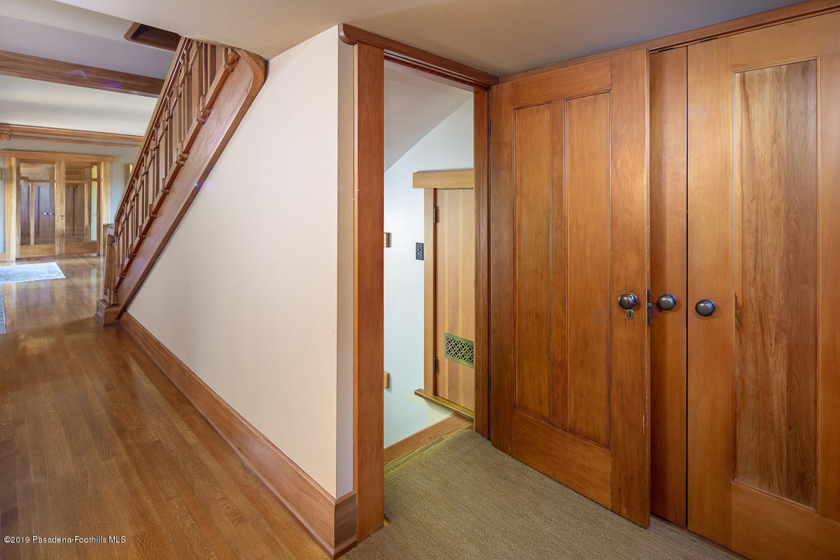 1330 Hillcrest Avenue Pasadena, CA 91106 - Photo 54 of 89 67.1330 Hillcrest_1134v1_mls