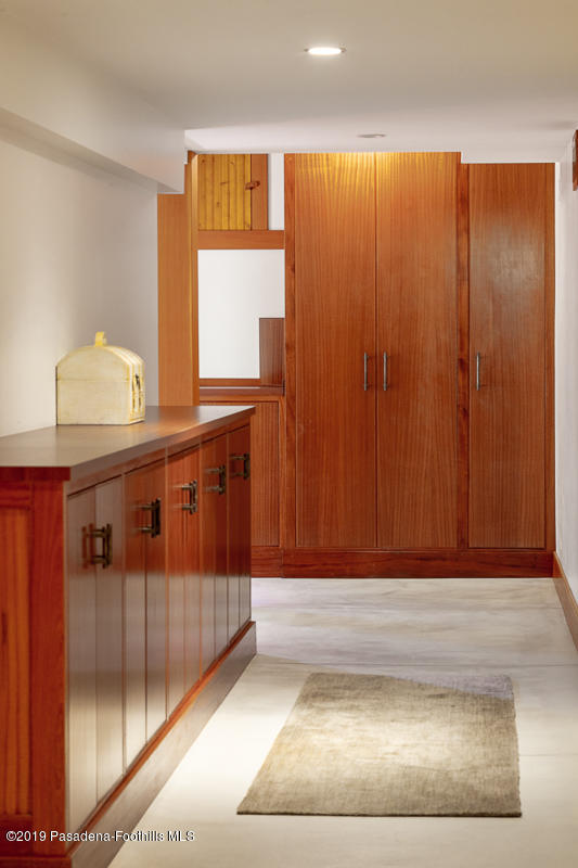 1330 Hillcrest Avenue Pasadena, CA 91106 - Photo 59 of 89 72.1330 Hillcrest_1037_mls