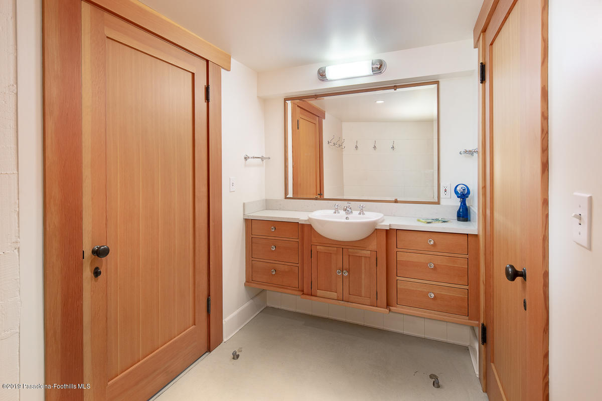 1330 Hillcrest Avenue Pasadena, CA 91106 - Photo 60 of 89 74.1330 Hillcrest_1078v1_mls