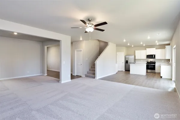 $637,900 | 9751 Hay Street Southeast, Yelm, WA 98597
