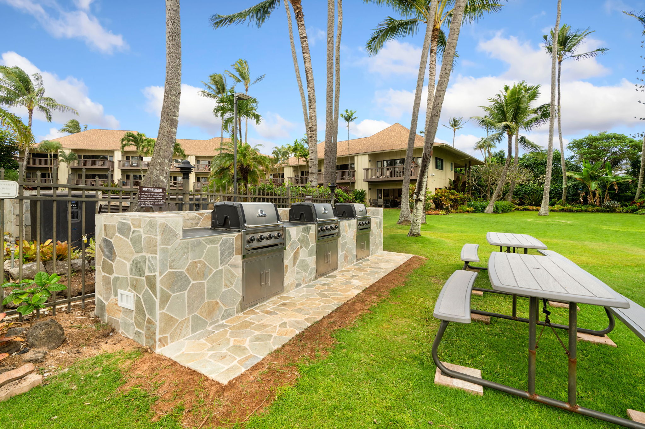410 Papaloa Road, Unit 211 Kapaa, HI 96746 - Photo 23 of 25