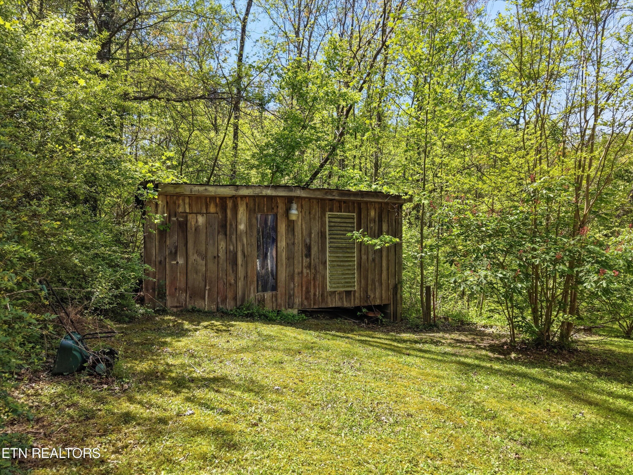 315 Laurel Hollow Road Clinton, TN 37716 - Photo 33 of 40