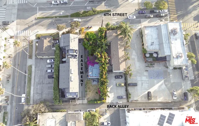 a view of outdoor space yard and patio