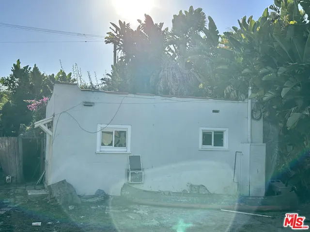 $1,500,000 | 1917 4th Street, Santa Monica, CA 90405