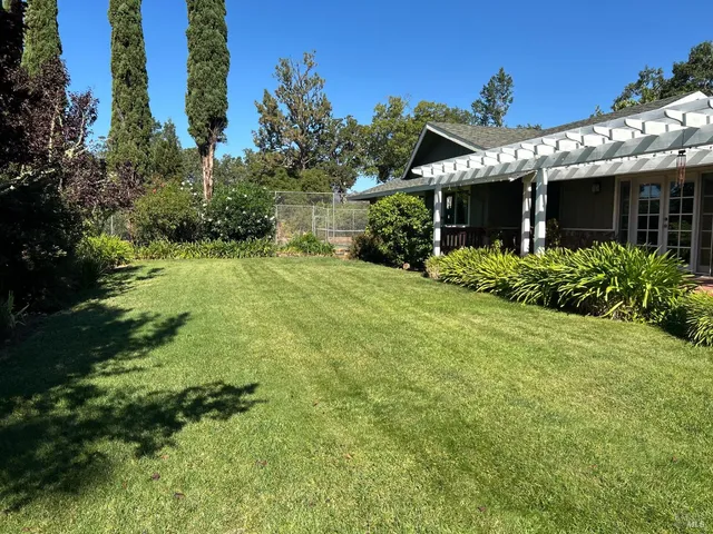$1,200,000 | 271 White Cottage Road South, Angwin, CA 94508