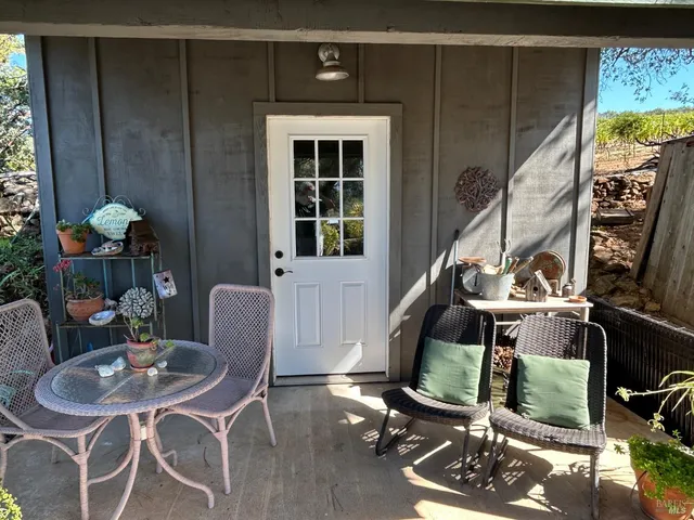 $1,200,000 | 271 White Cottage Road South, Angwin, CA 94508