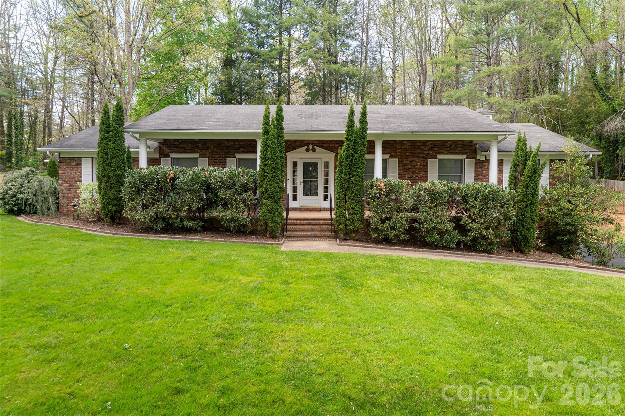 117 Brandon Road Hendersonville, NC 28739 - Photo 2 of 43