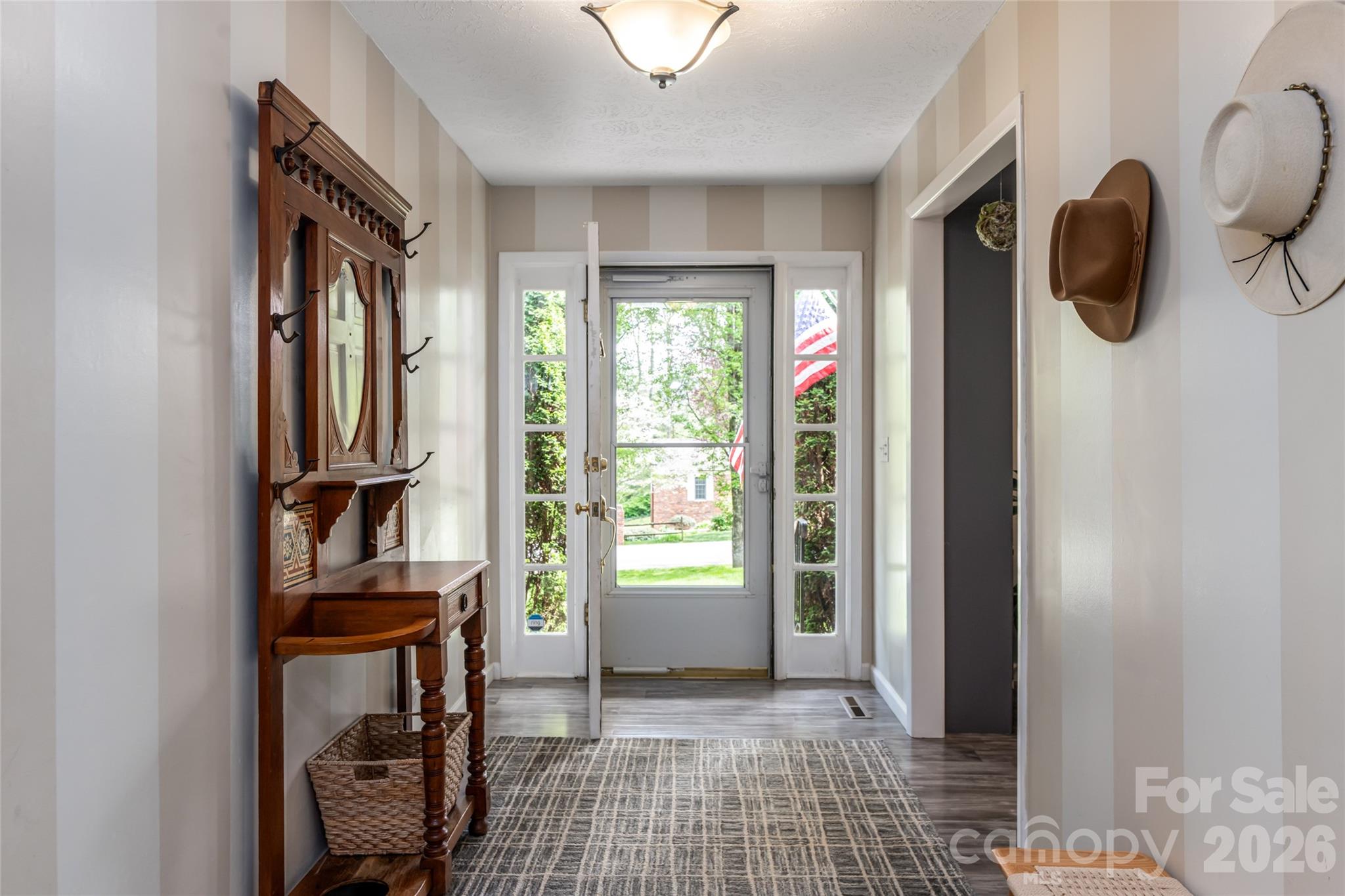 117 Brandon Road Hendersonville, NC 28739 - Photo 3 of 43