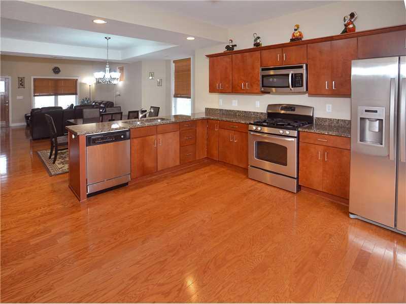 230 Berkeley Way, Unit A Monroeville, PA 15146 - Photo 2 of 25 Kitchen.