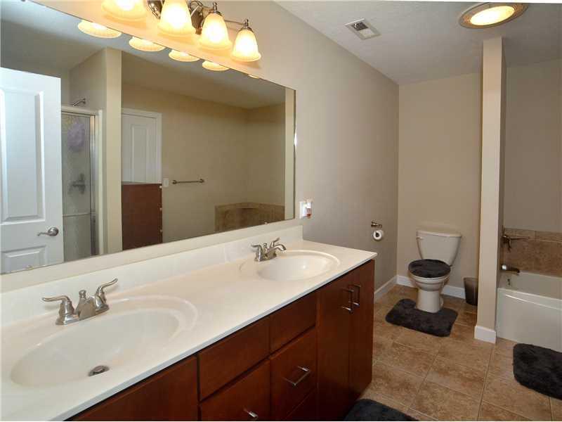 230 Berkeley Way, Unit A Monroeville, PA 15146 - Photo 13 of 25 Master Bath/Spa.
