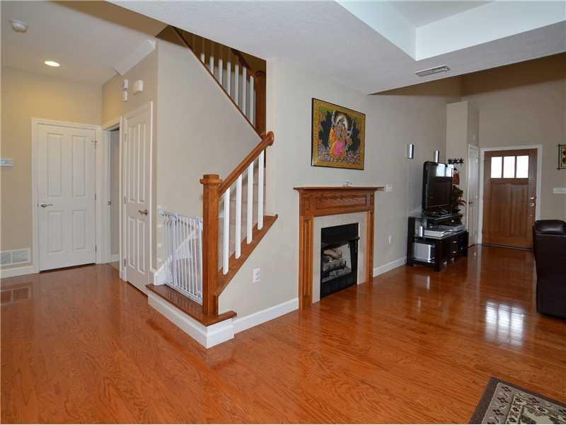 230 Berkeley Way, Unit A Monroeville, PA 15146 - Photo 9 of 25 Entry/Foyer.
