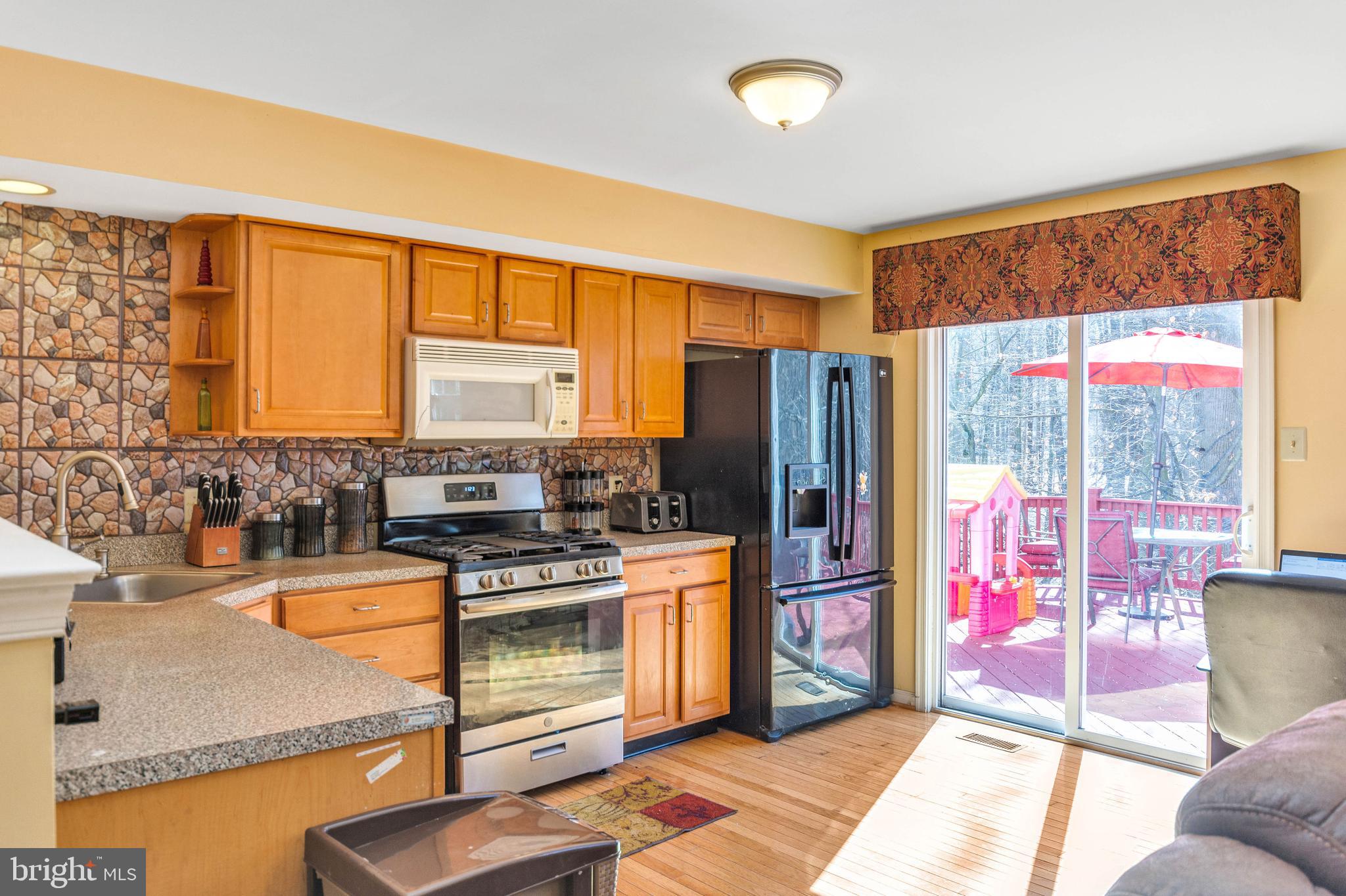 28 Victory Way Marcus Hook, PA 19061 - Photo 9 of 39