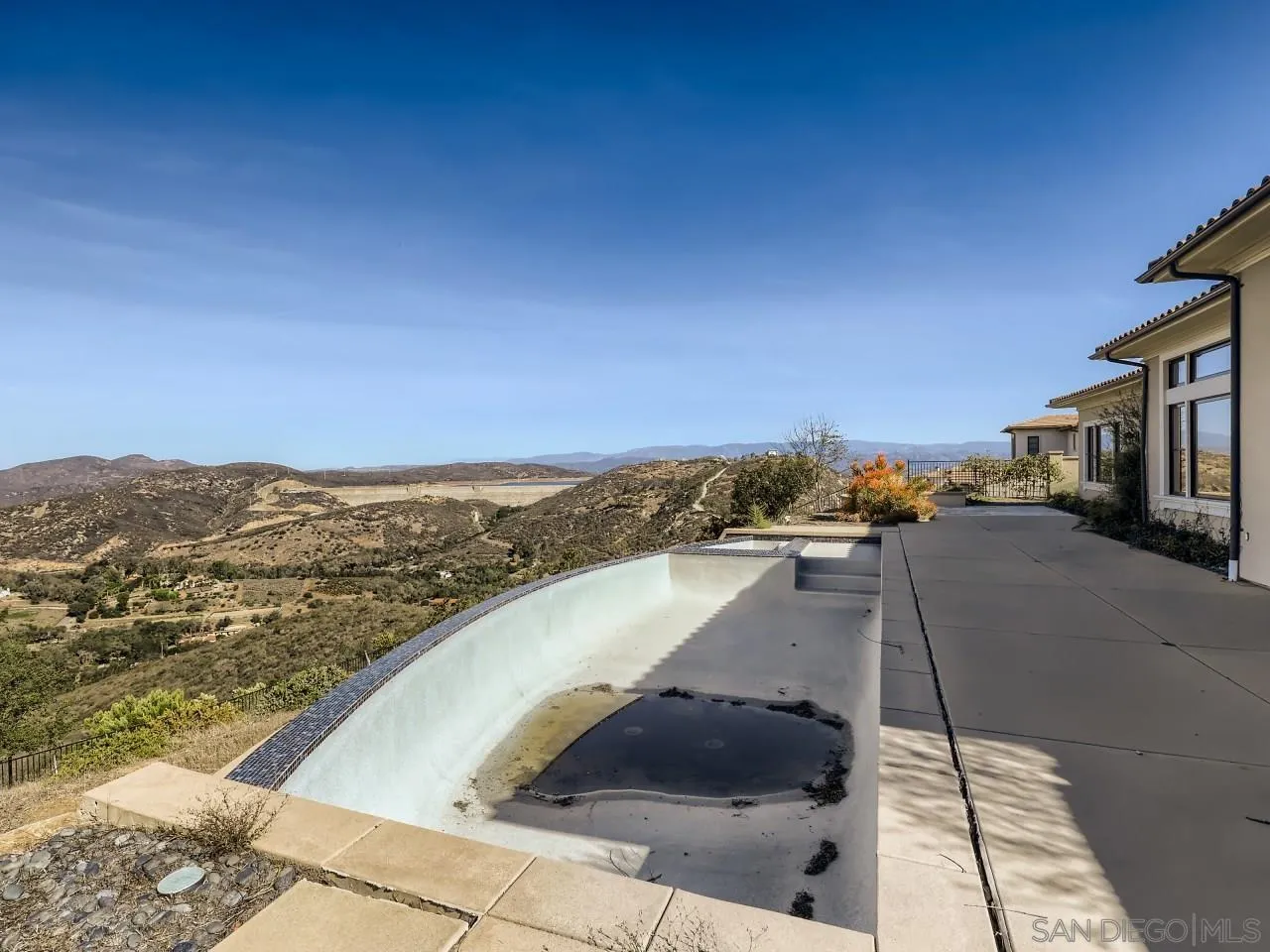18214 Avenida Apice Escondido, CA 92029 - Photo 23 of 26 a view of city and ocean