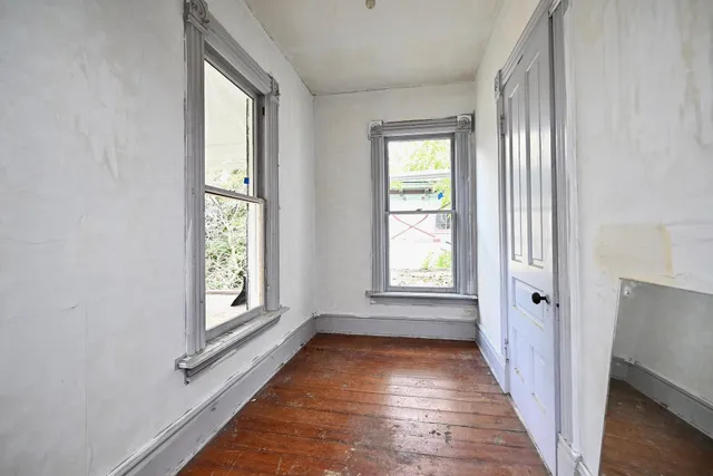 $185,000 | 210 East Wabasha Street, Winona, MN 55987