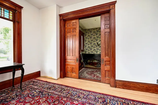 $185,000 | 210 East Wabasha Street, Winona, MN 55987