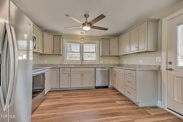 $262,900 | 3760 Weaver Pike, Bristol, TN 37620