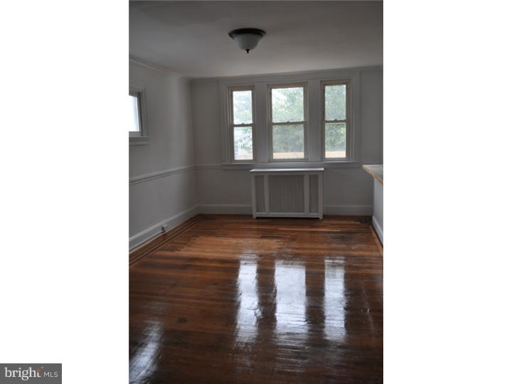 111 Harvin Road Upper Darby, PA 19082 - Photo 5 of 19 Dining Room
