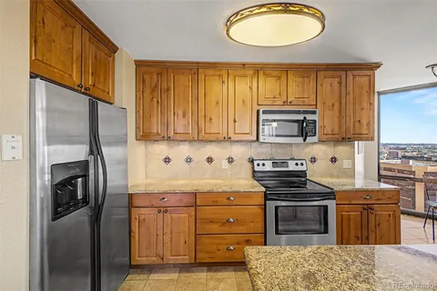 $550,000 | 1625 Larimer Street, Unit 2805, Denver, CO 80202