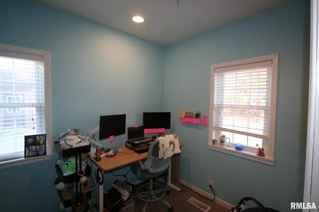 $184,900 | 111 West Fast Avenue, Mackinaw, IL 61755