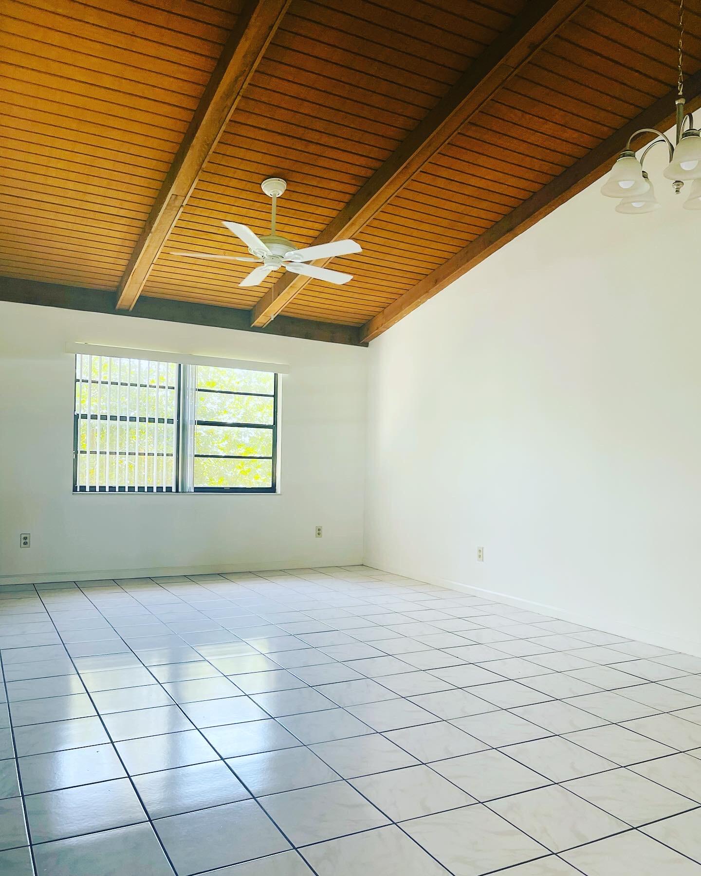 3293 Kirk Road, Unit 6 Lake Worth, FL 33461 - Photo 2 of 15 5F9B82BA-7D29-4289-8915-FF5F036FAB3D