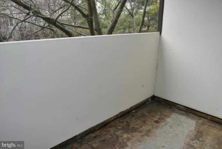 5911 Edsall Road, Unit 313 Alexandria, VA 22304 - Photo 16 of 16 Exterior (Rear)
