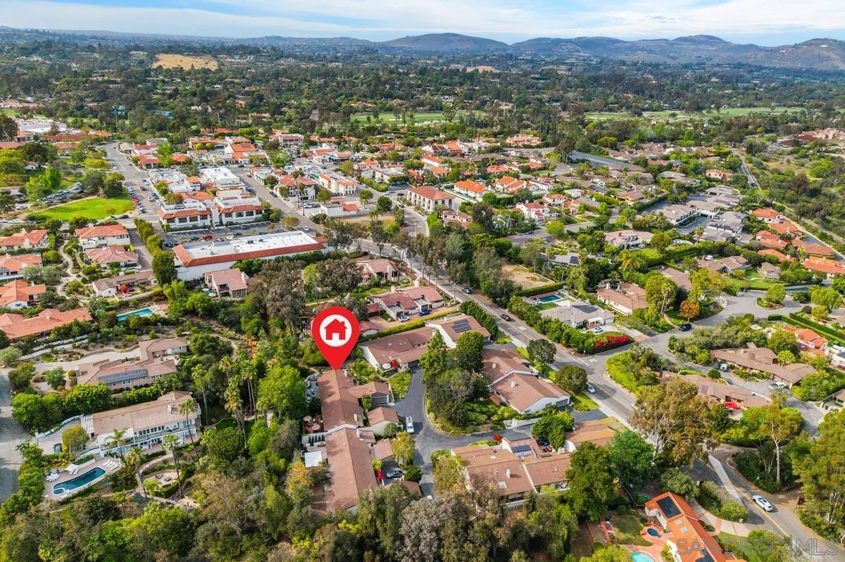 16902 Via De Santa Fe, Unit 4 Rancho Santa Fe, CA 92091 - Photo 26 of 37