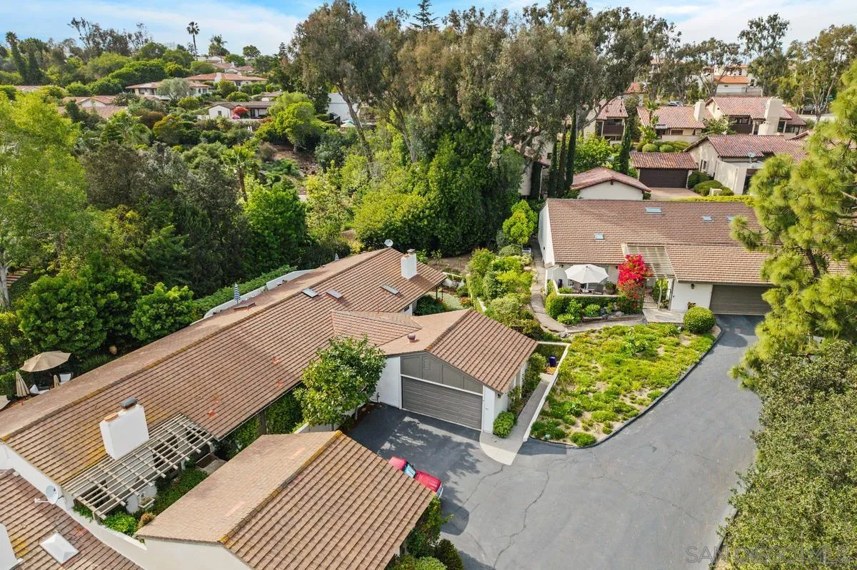 16902 Via De Santa Fe, Unit 4 Rancho Santa Fe, CA 92091 - Photo 28 of 37