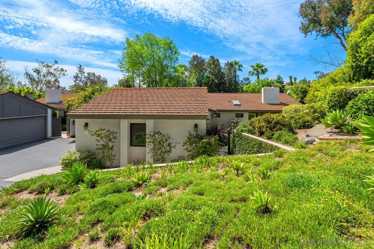 16902 Via De Santa Fe, Unit 4 Rancho Santa Fe, CA 92091 - Photo 30 of 37