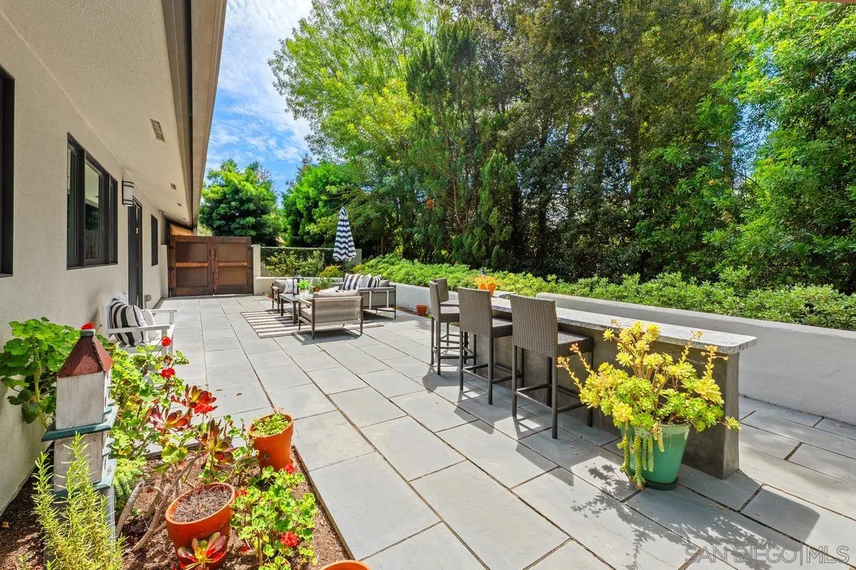 16902 Via De Santa Fe, Unit 4 Rancho Santa Fe, CA 92091 - Photo 35 of 37