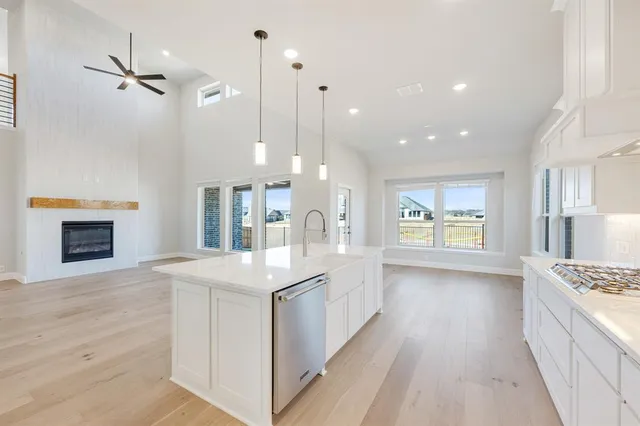 $574,900 | 2604 Steve Street, Burleson, TX 76028