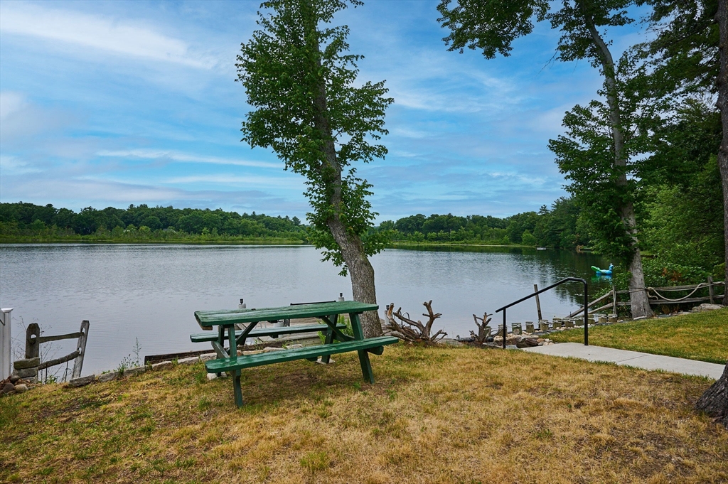 238 Dox Road Westfield, MA 01085 - Photo 25 of 31