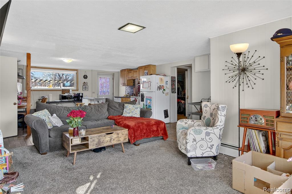 7975 Bendix Road Brighton, MI 48114 - Photo 17 of 90 Gallery Image 17
