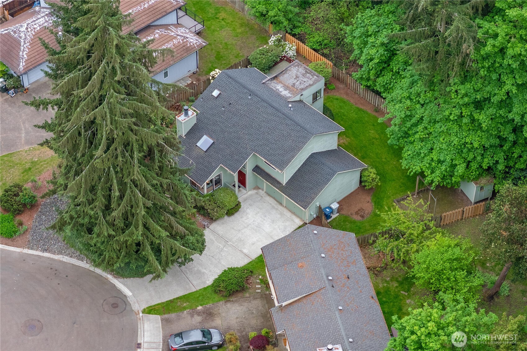 3811 South 255th Place Kent, WA 98032 - Photo 2 of 30 an aerial view of a house