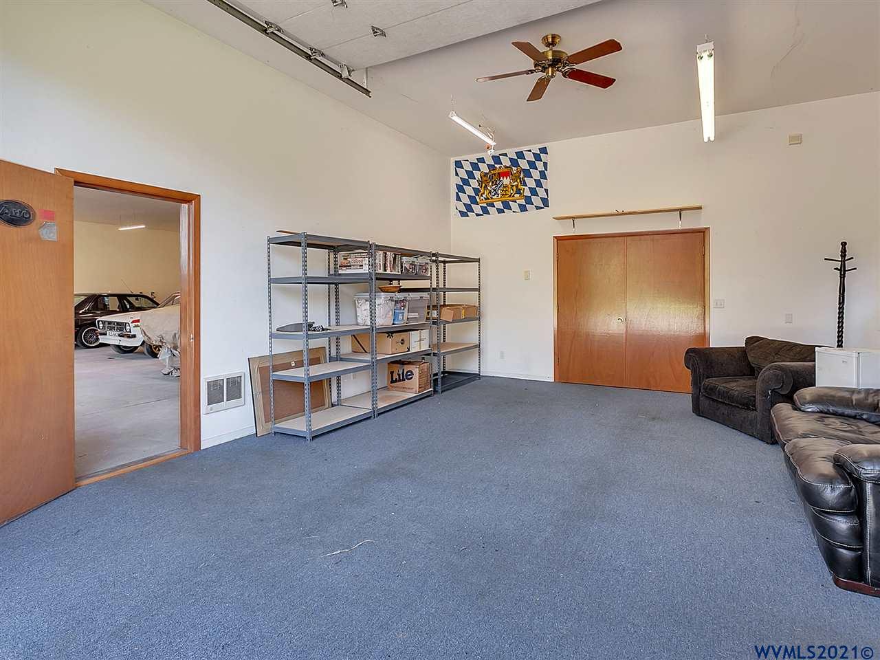 11760 Southwest Campbell Road Hillsboro, OR 97123 - Photo 28 of 42