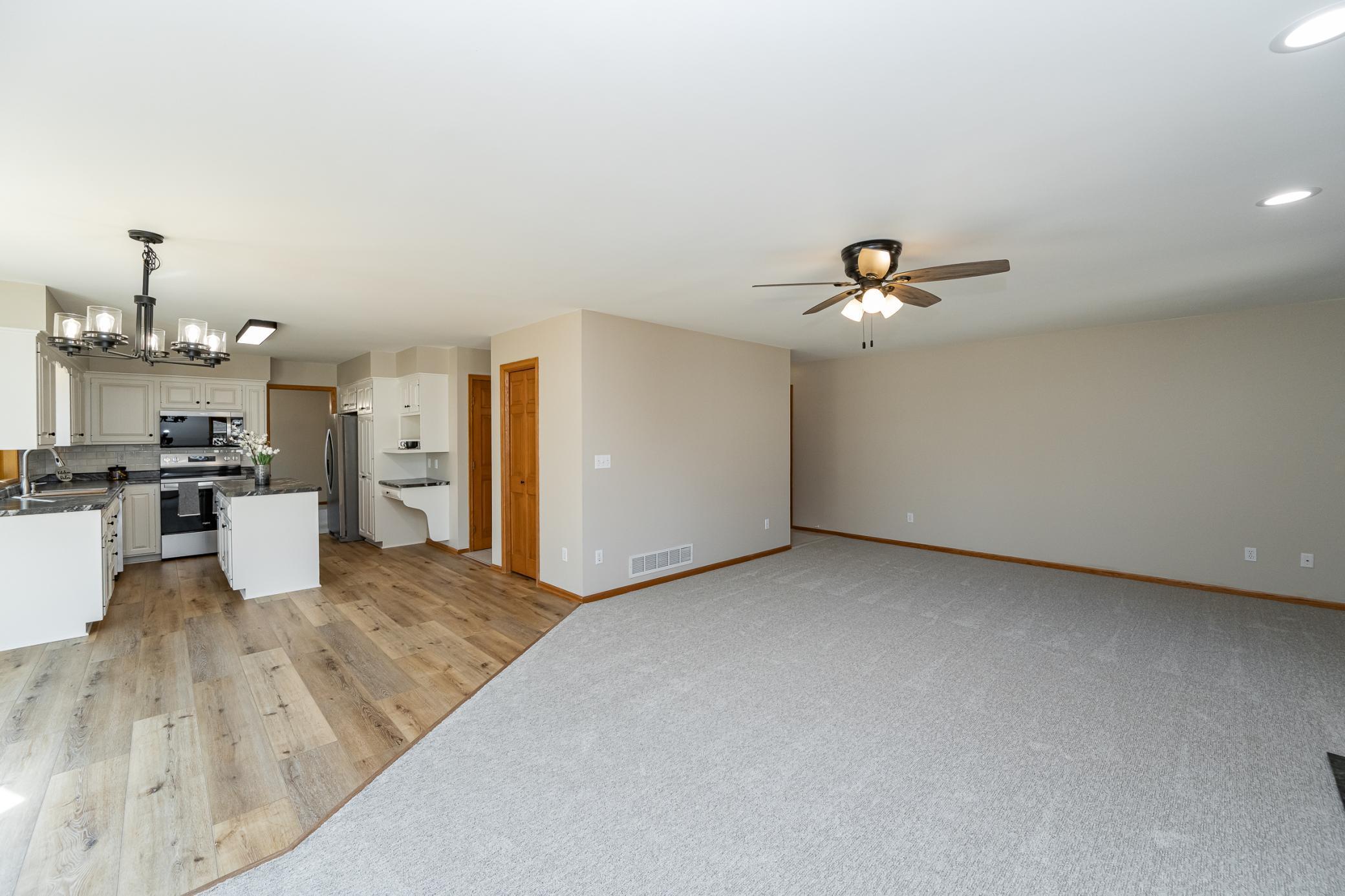 2511 Mayowood Lane Southwest Rochester, MN 55902 - Photo 11 of 38