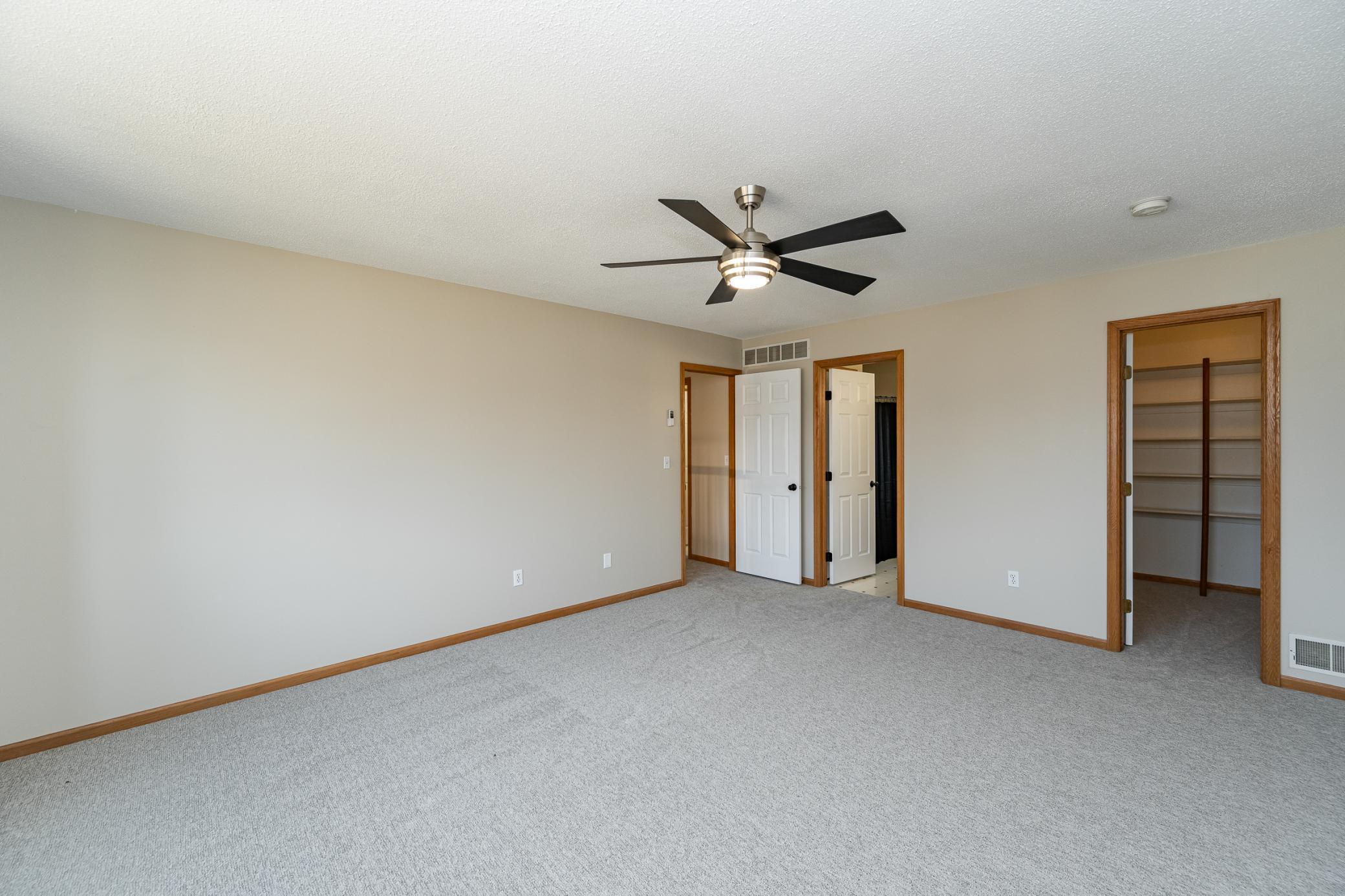 2511 Mayowood Lane Southwest Rochester, MN 55902 - Photo 22 of 38