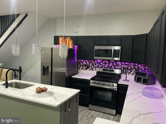 2102 Poplar Grove Street Baltimore, MD 21216 - Photo 2 of 7