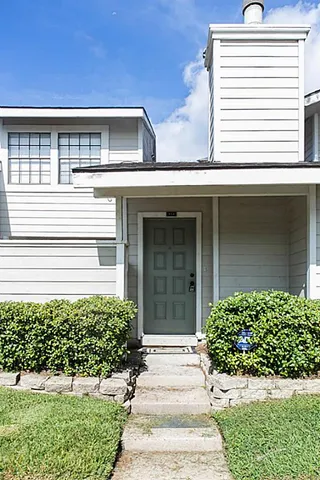 $132,500 | 11963 Bob White Drive, Unit 854, Houston, TX 77035