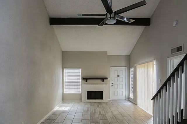 $132,500 | 11963 Bob White Drive, Unit 854, Houston, TX 77035