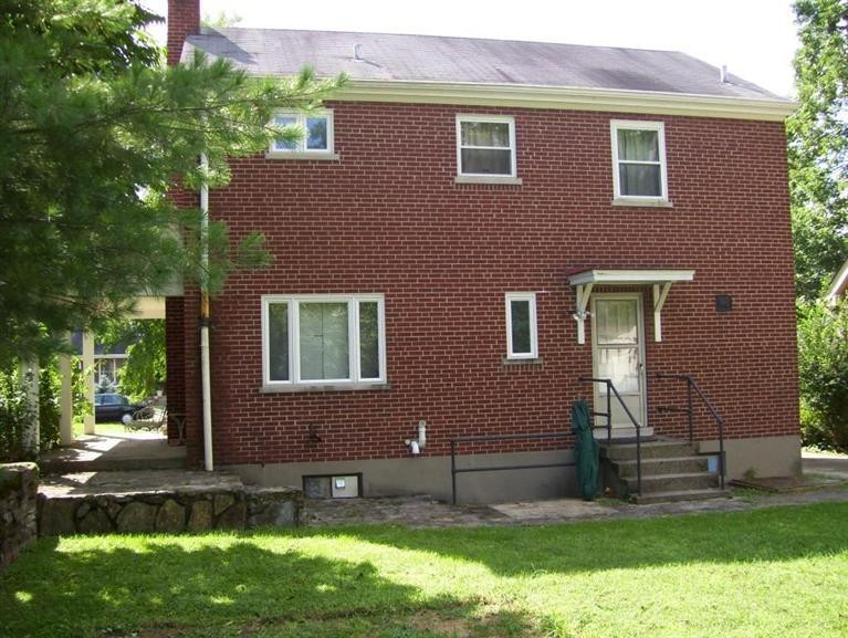 210 Adams Avenue Covington, KY 41014 - Photo 4 of 16