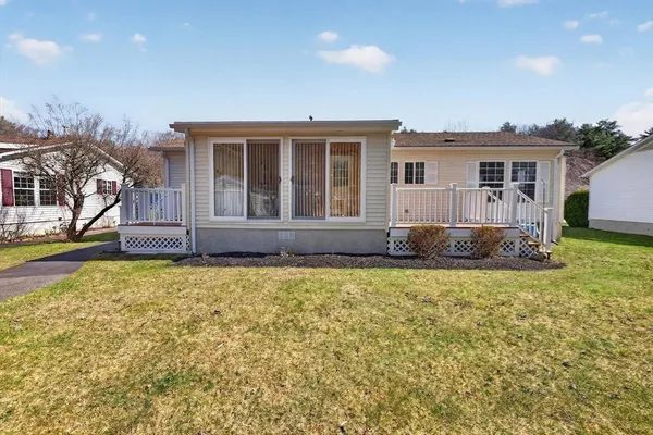 $304,900 | 89 Trailwood Drive, Bridgewater, MA 02324
