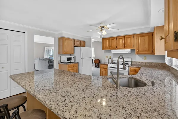$304,900 | 89 Trailwood Drive, Bridgewater, MA 02324