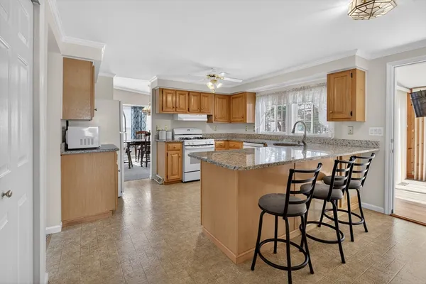 $304,900 | 89 Trailwood Drive, Bridgewater, MA 02324